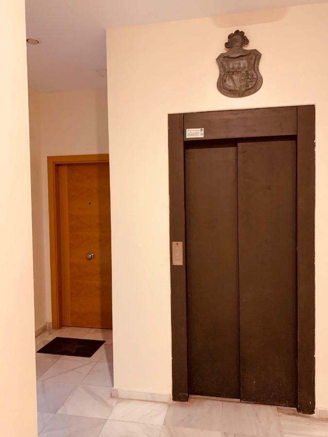La Casa De Adolfo Apartment Cadiz Luaran gambar